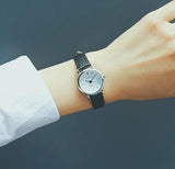New Fashion Style Leather Watch Women Vintage